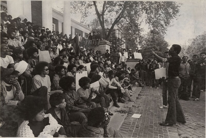 1970–75-Afam students ptotesting on steps.jpg